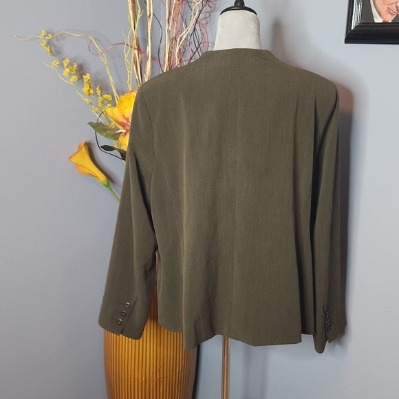 Avenue Stretch Jacket Size 20 NWT - Picture 8 of 16